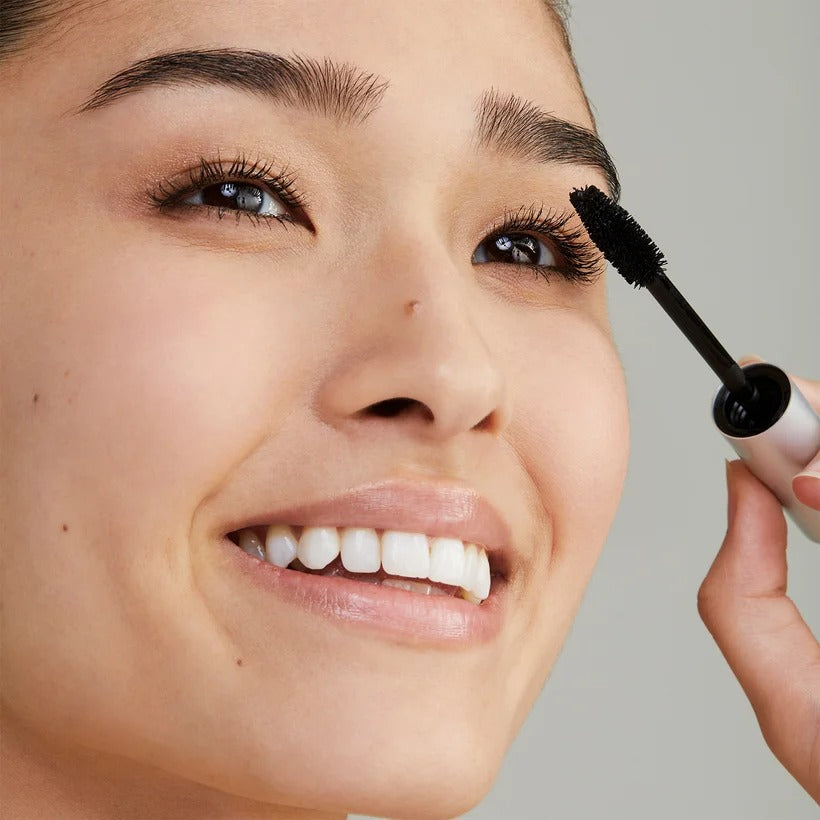 HD Black - Straight Up Volumizing Peptide Mascara - GLAM MODA