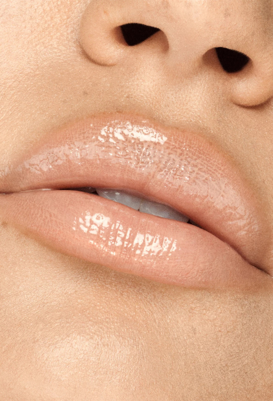 VIEVE x Hotlips Lip Gloss - Hotlips X Socialite - GLAM MODA