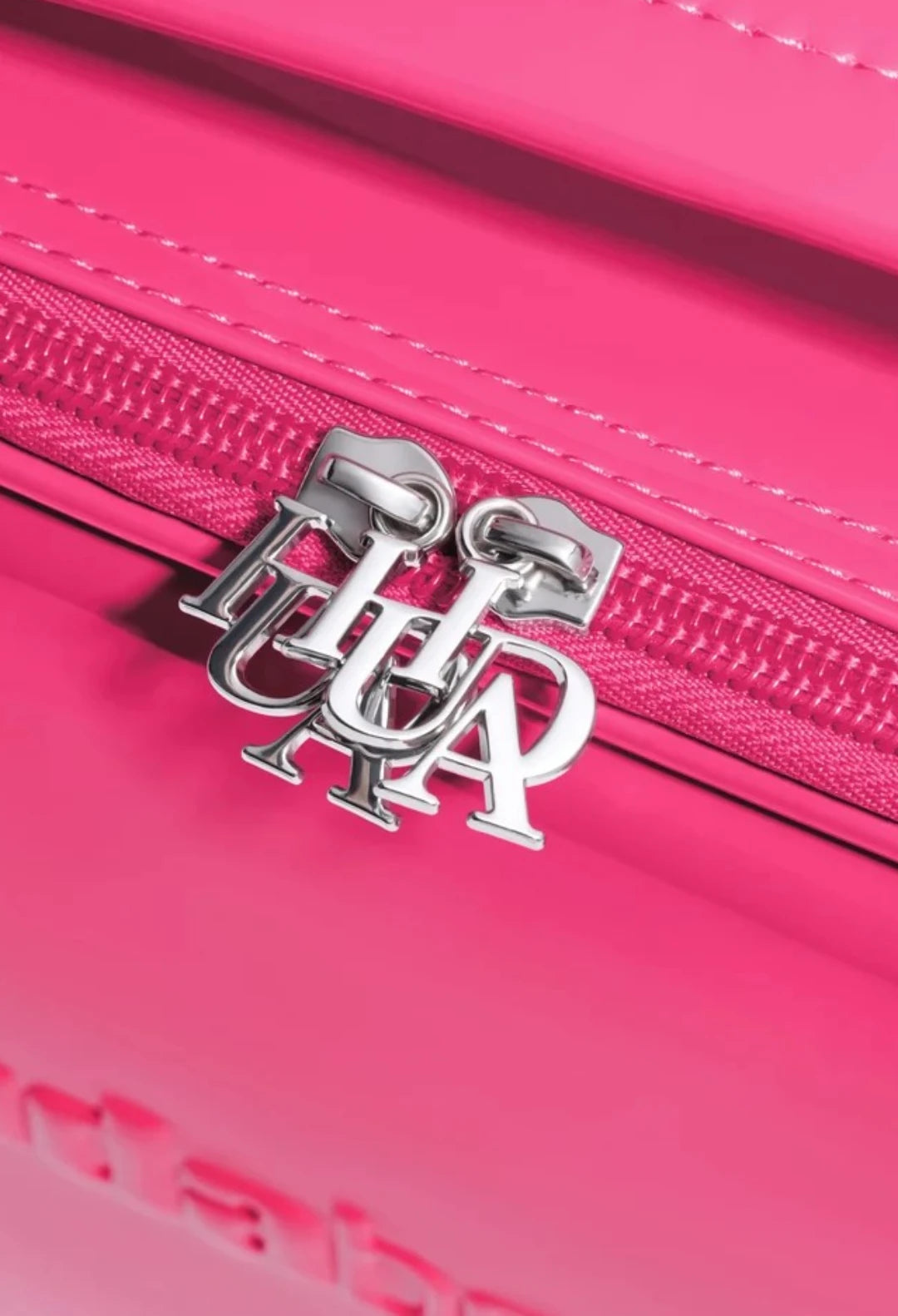 HUDA BEAUTY LARGE VANITY BAG