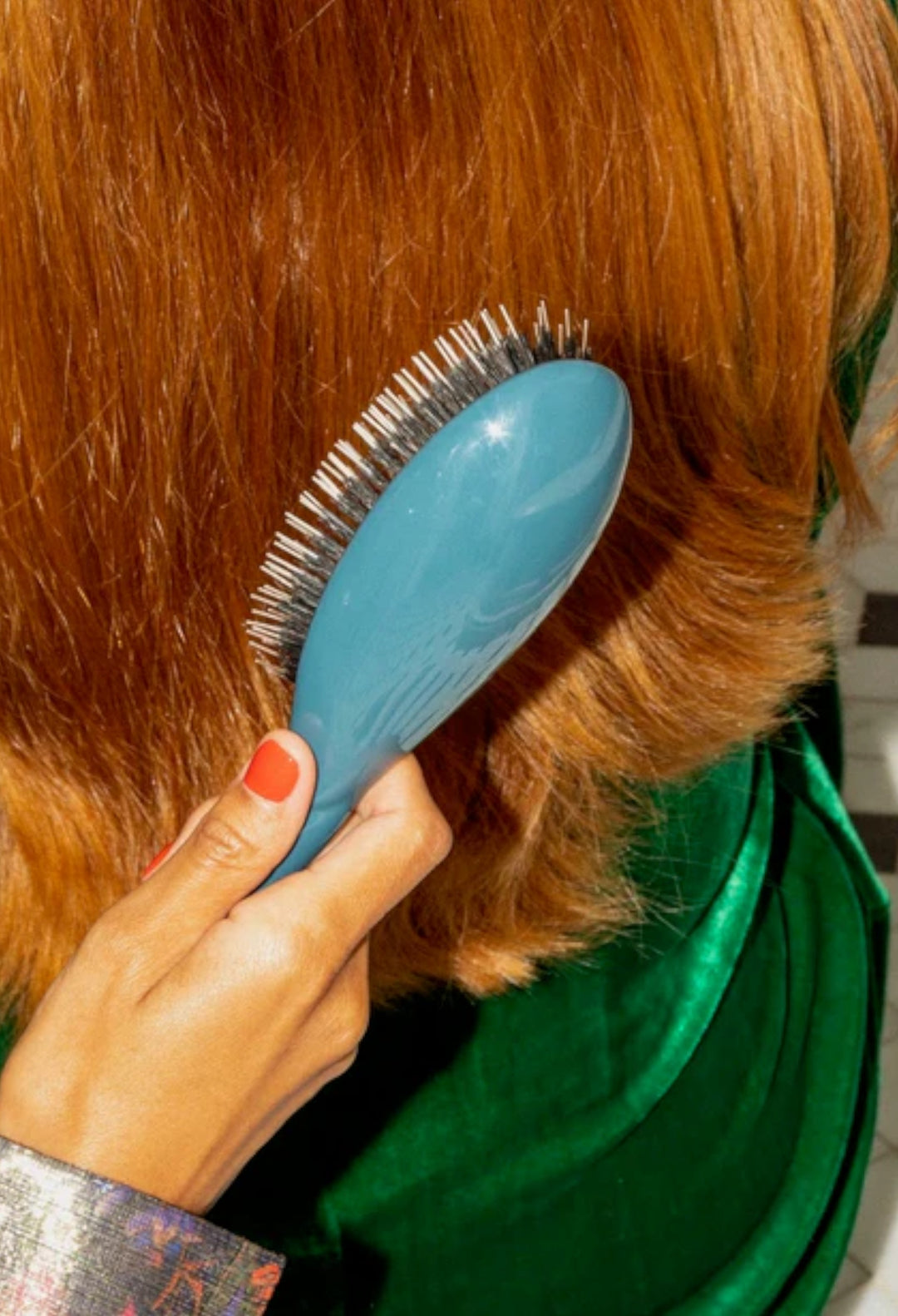 Ink Blue - The Essential Detangling & Care Brush - GLAM MODA