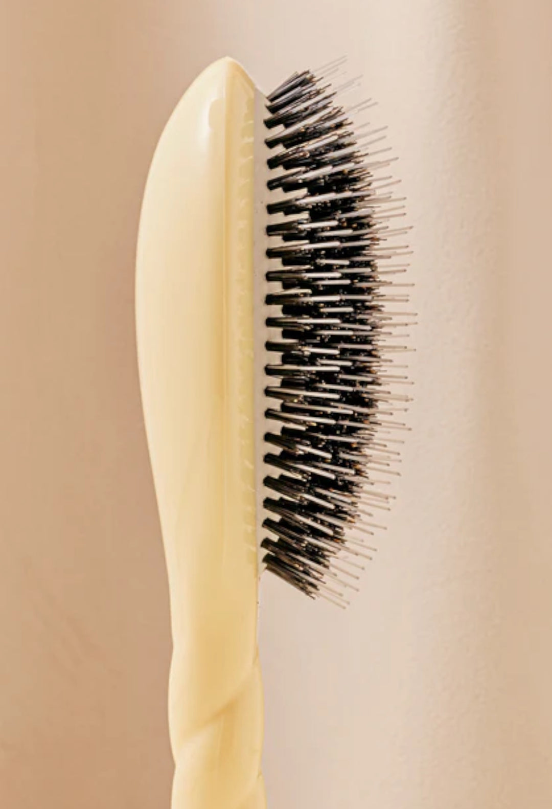 Ivory - The Essential Detangling & Care Brush - GLAM MODA