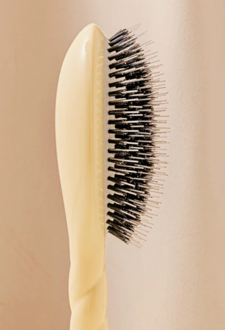 Ivory - The Essential Detangling & Care Brush - GLAM MODA