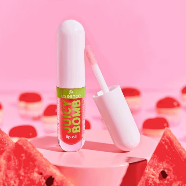 Caring Lip Oil With A Sweet, Fruity Peach Scent