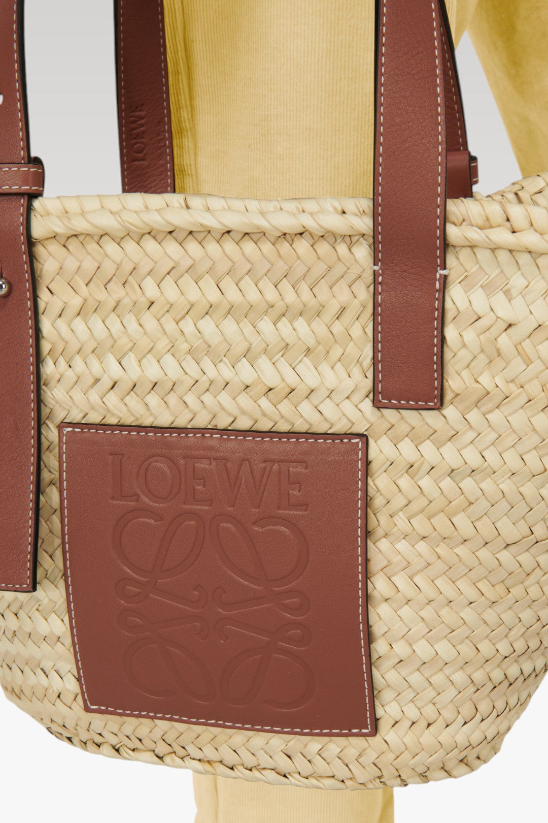 LOEWE Leather-trimmed Basket Bag - GLAM MODA