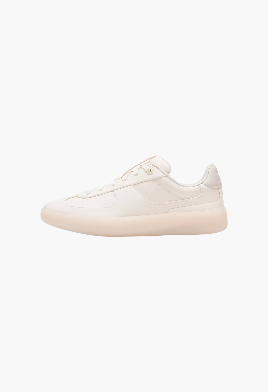 GLAM MODA Women's Cityverse sneaker in cream with a leather-alternative upper and a thick rubber outsole.