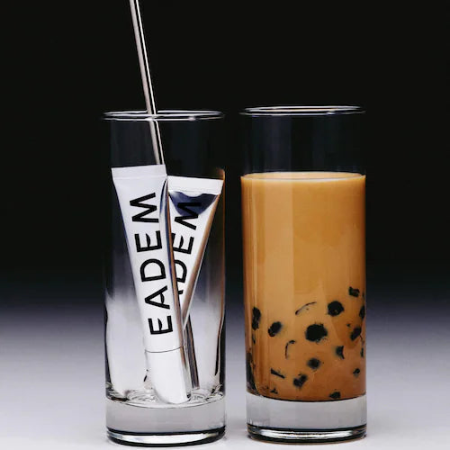 Le Chouchou Exfoliating + Softening Peptide Lip Balm - GLAM MODA