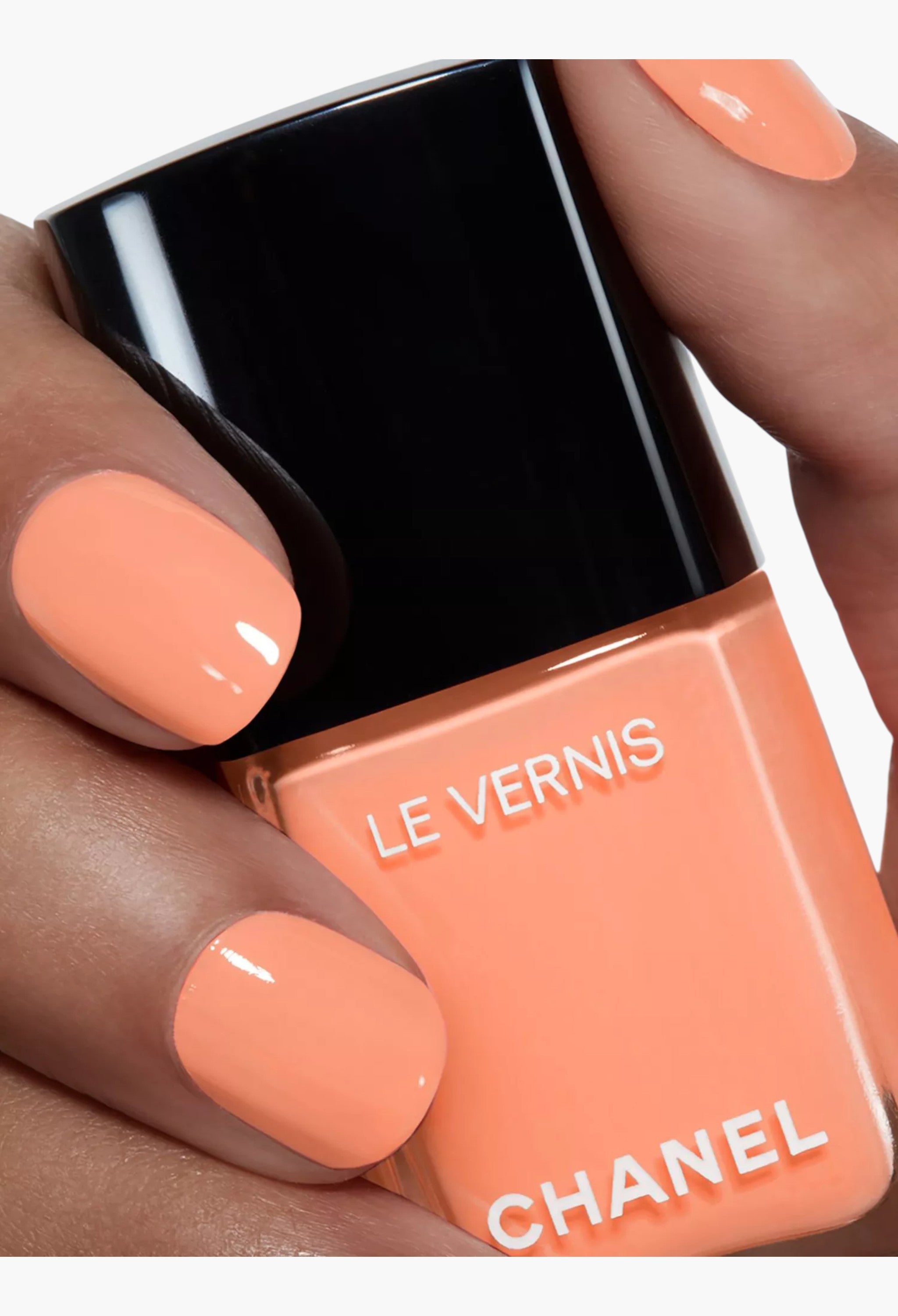 Le Vernis Nail Colour 13ml – Long-Lasting Shine & Vibrant Color