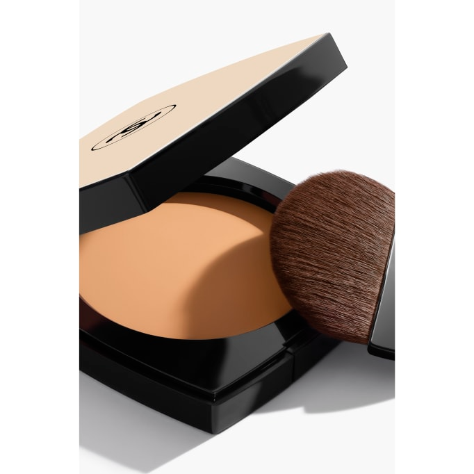 Les Beiges Healthy Glow Sheer Powder 12gm - GLAM MODA