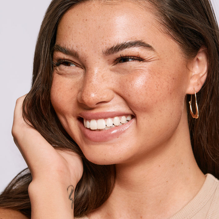 Lightweight Tinted Moisturizer With Hyaluronic Acid - GLAM MODA