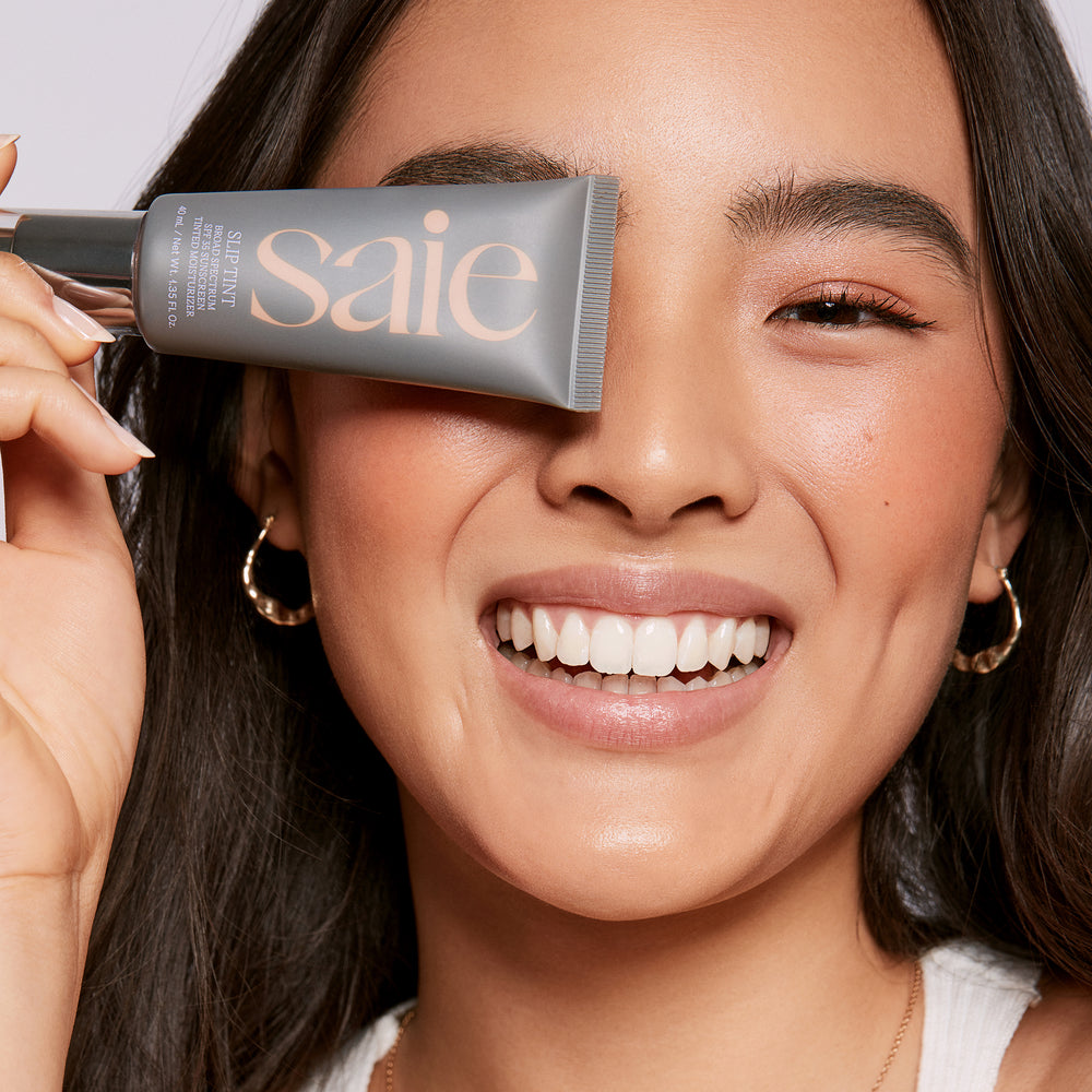 Lightweight Tinted Moisturizer With Hyaluronic Acid - GLAM MODA