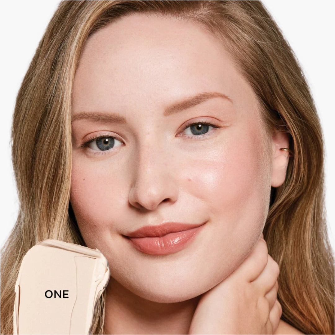 Lightweight Tinted Moisturizer With Hyaluronic Acid - GLAM MODA