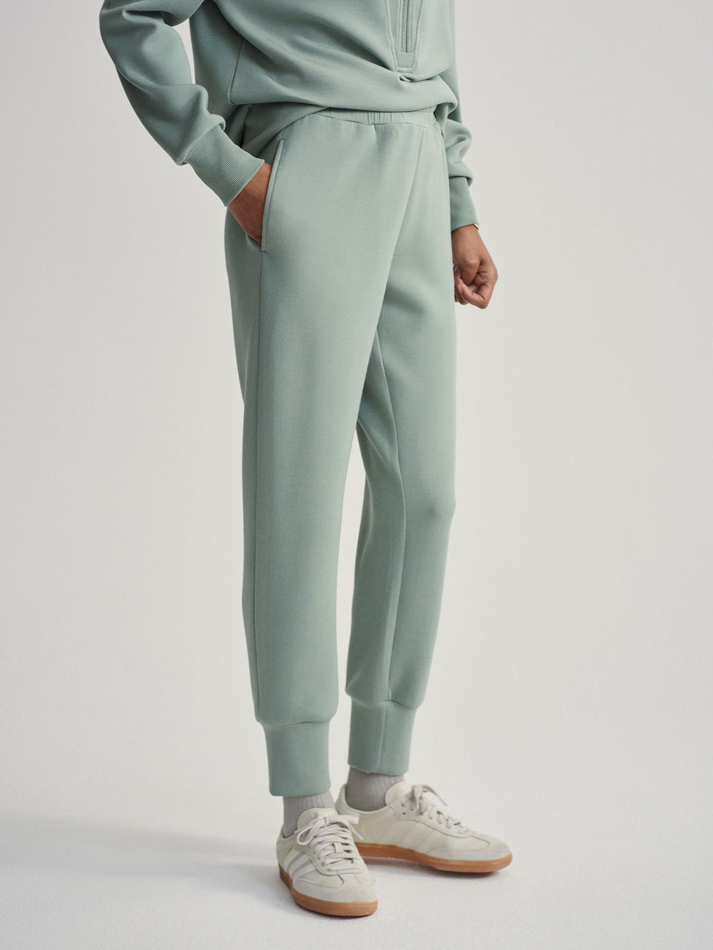 Lily Pad - The Slim Cuff Pant 25" - GLAM MODA