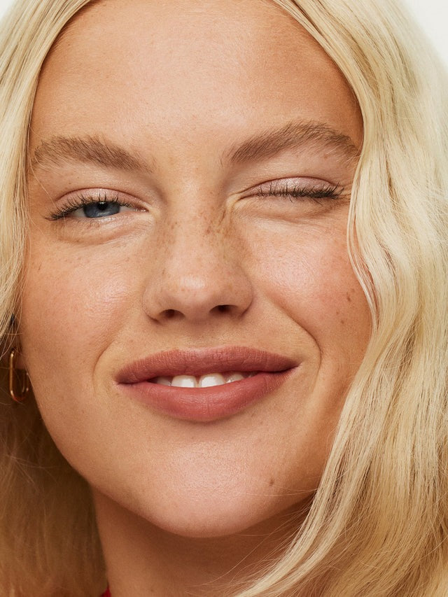 Lip Sketch Hydrating Crayon - GLAM MODA