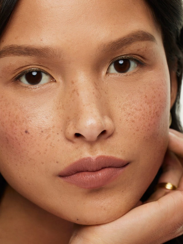 Lip Sketch Hydrating Crayon - GLAM MODA