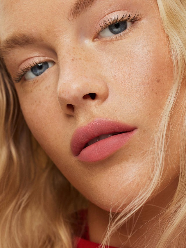 Lip Sketch Hydrating Crayon - GLAM MODA