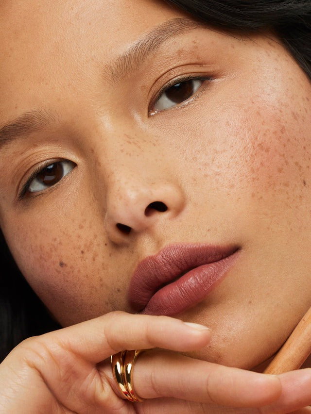 Lip Sketch Hydrating Crayon - GLAM MODA