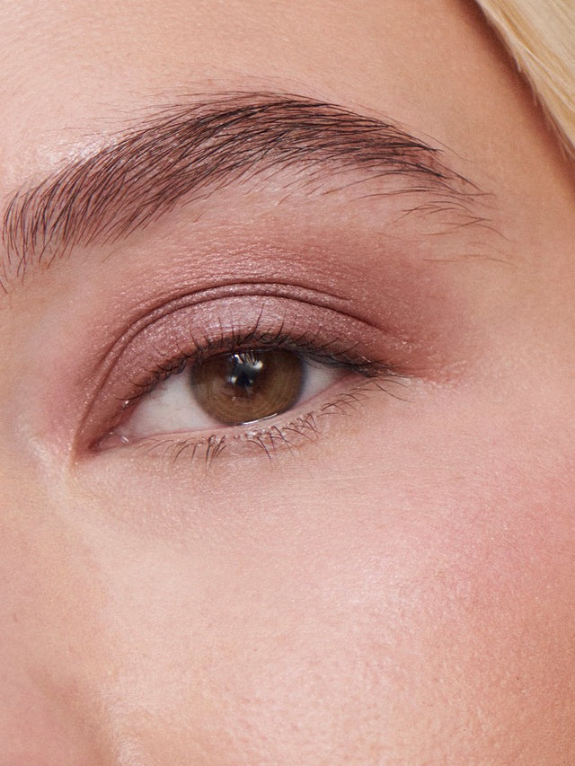 Liquid Powder Eye Tint - GLAM MODA