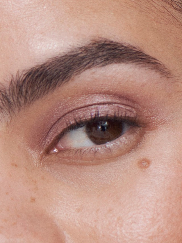 Liquid Powder Eye Tint - GLAM MODA