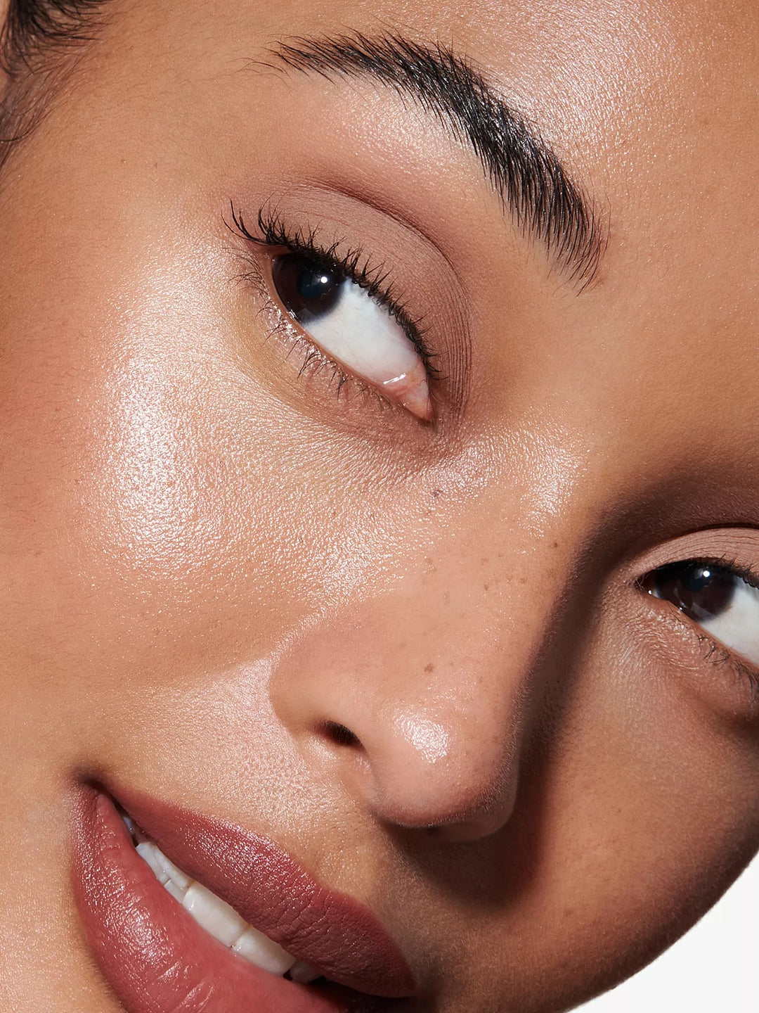 Liquid Silk Eyeshadow 2.8ml - GLAM MODA