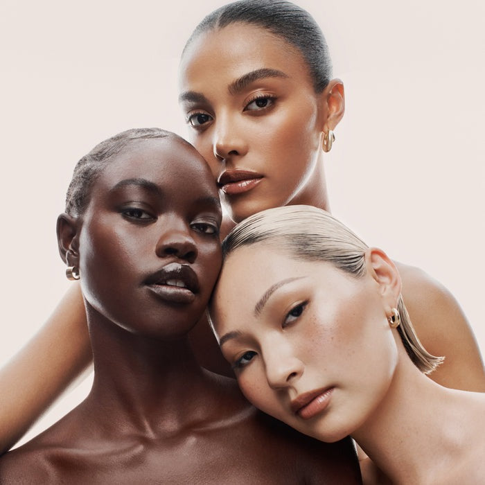 Major Skin Hydra-Luxe Luminous Skin Perfecting Foundation For Natural Glow - GLAM MODA