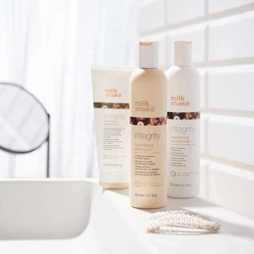 Milk Shake Integrity Nourishing Nutritive Shampoo - GLAM MODA