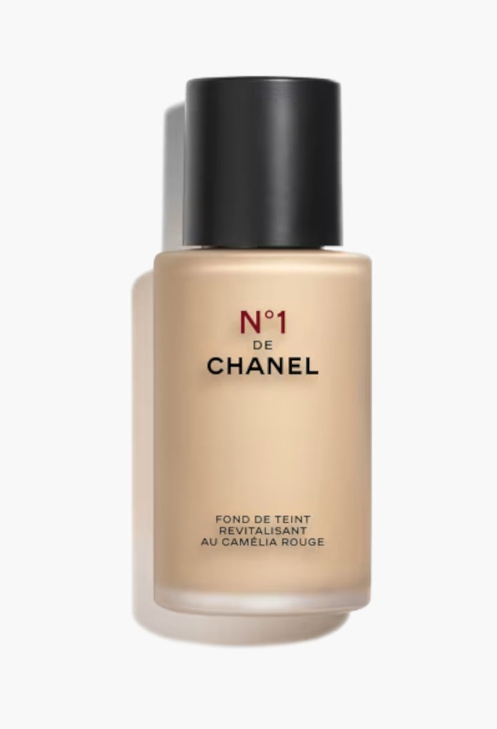 N°1 De Chanel Revitalising Foundation Illuminates - Hydrates - Protects - GLAM MODA
