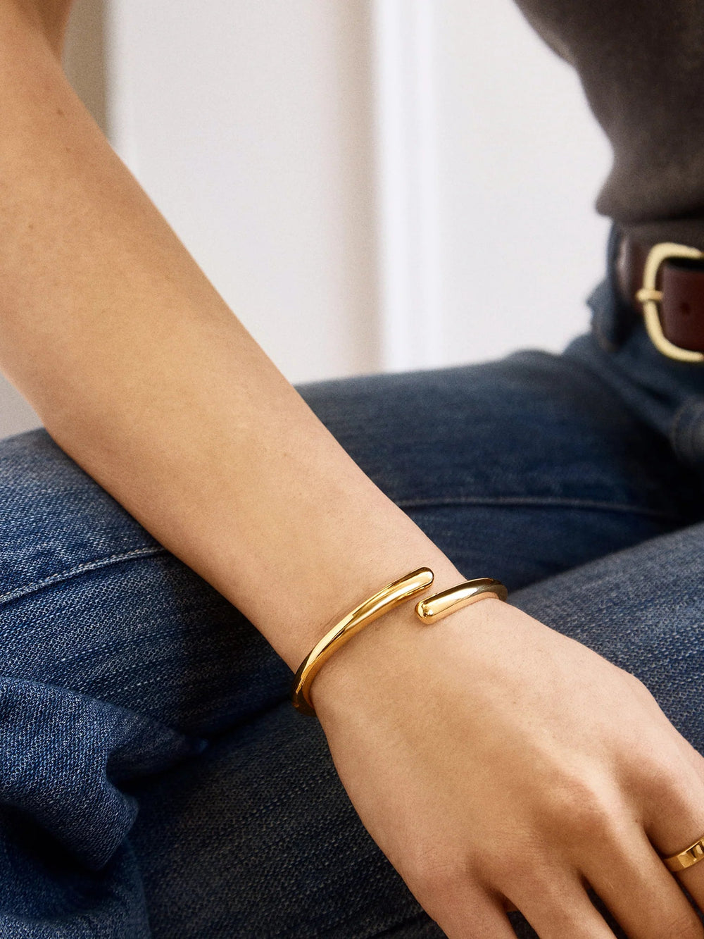 Naomi Wrap Hinge Bangle - GLAM MODA