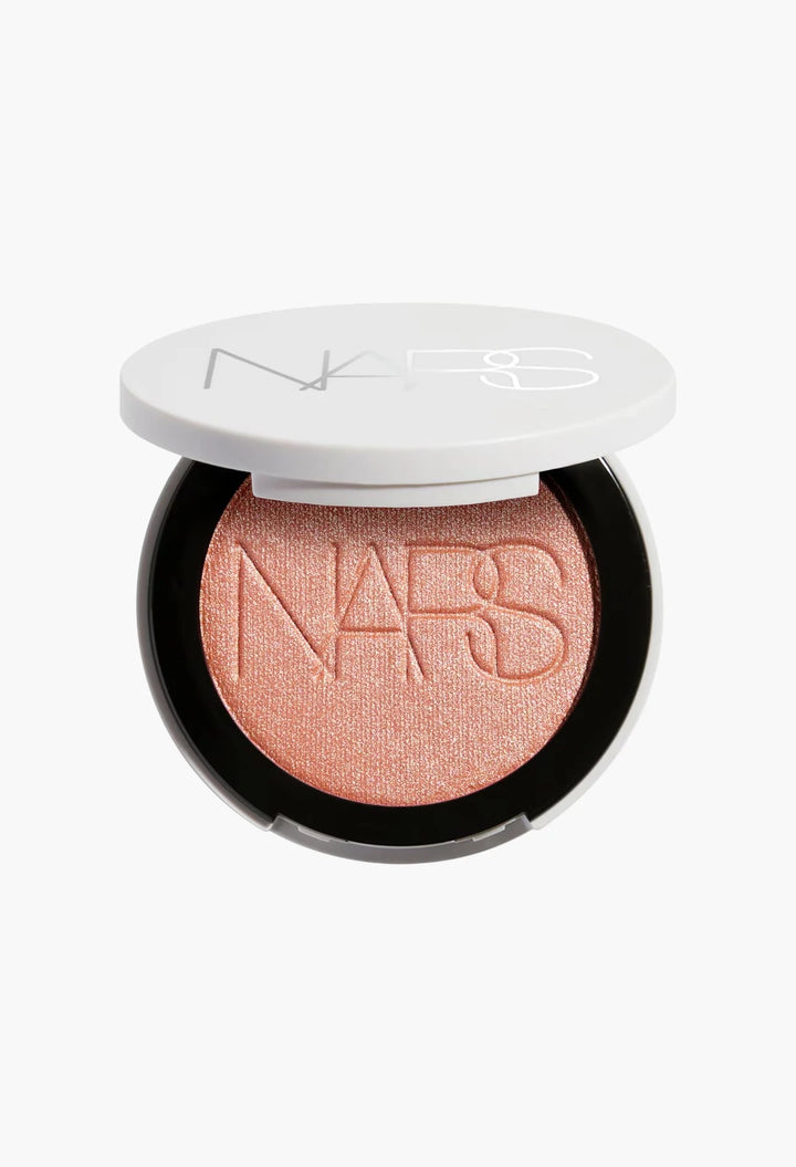 Light Reflecting™ Luminizing Blush