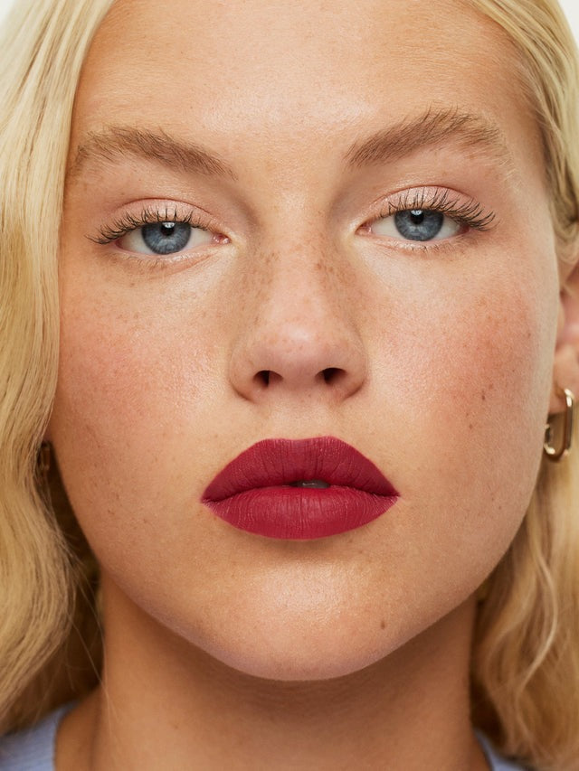 Night Bloom - Lip Sketch Hydrating Crayon - GLAM MODA