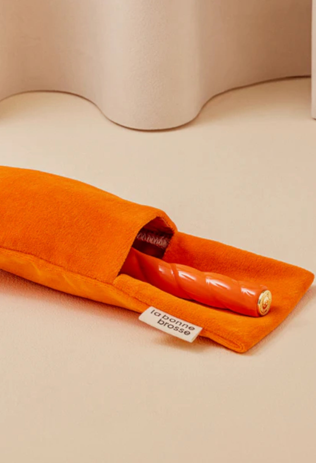 Orange Seventies  - The Essential Detangling & Care Brush - GLAM MODA