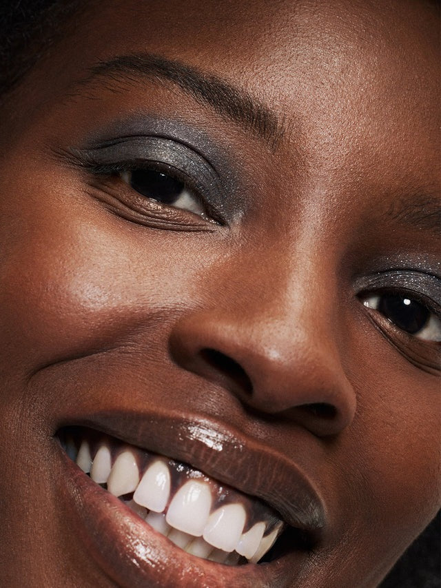 Oscuro - Eye Stylus Shadow Stick - GLAM MODA