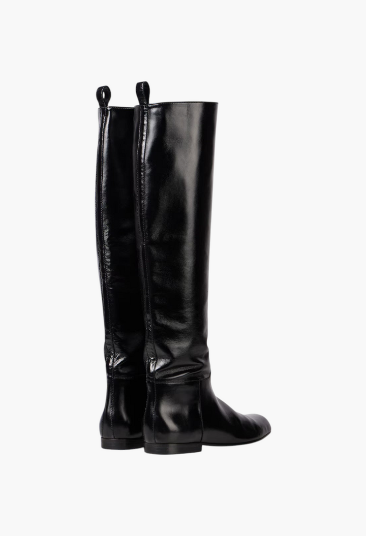 GLAM MODA black leather knee-high boots with almond toe and low heel, back view