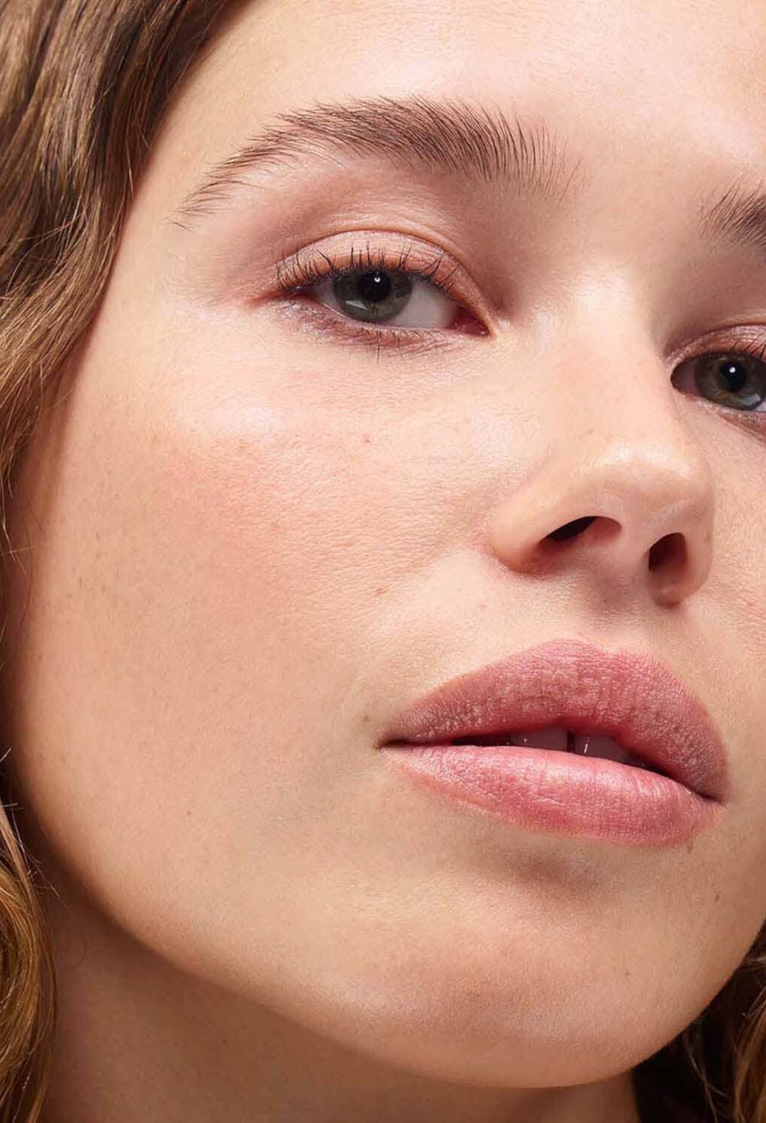 Perfecting Skin Tint for Dewy Sheer Coverage - GLAM MODA