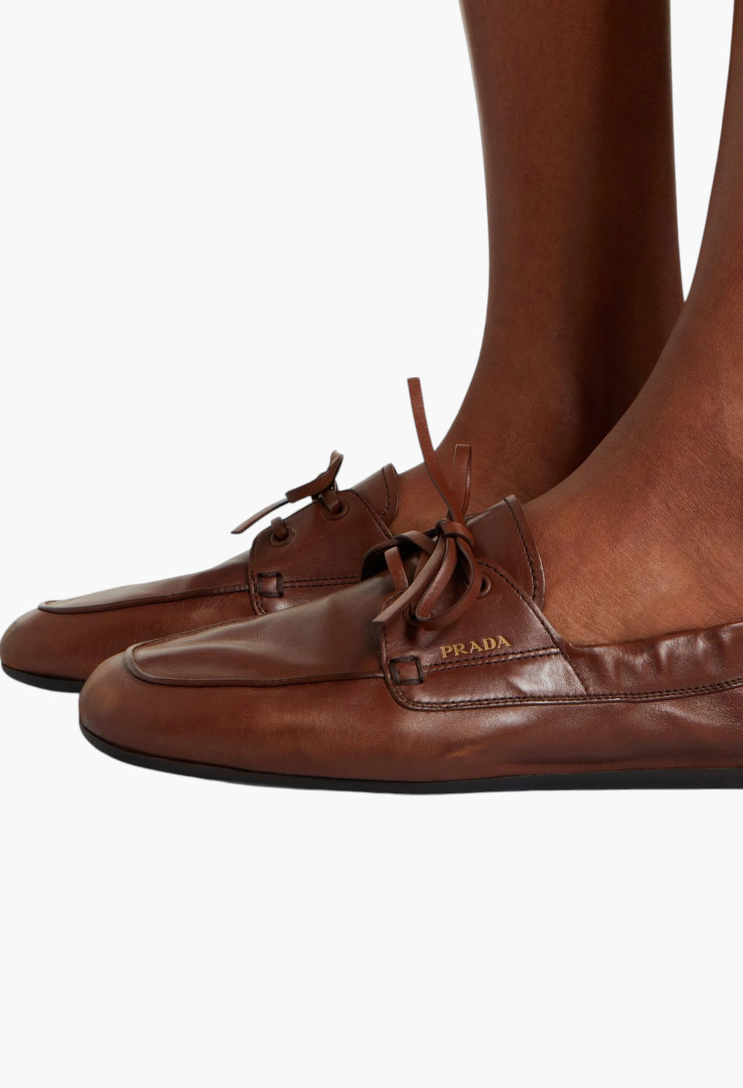 Shuffle leather boat shoes