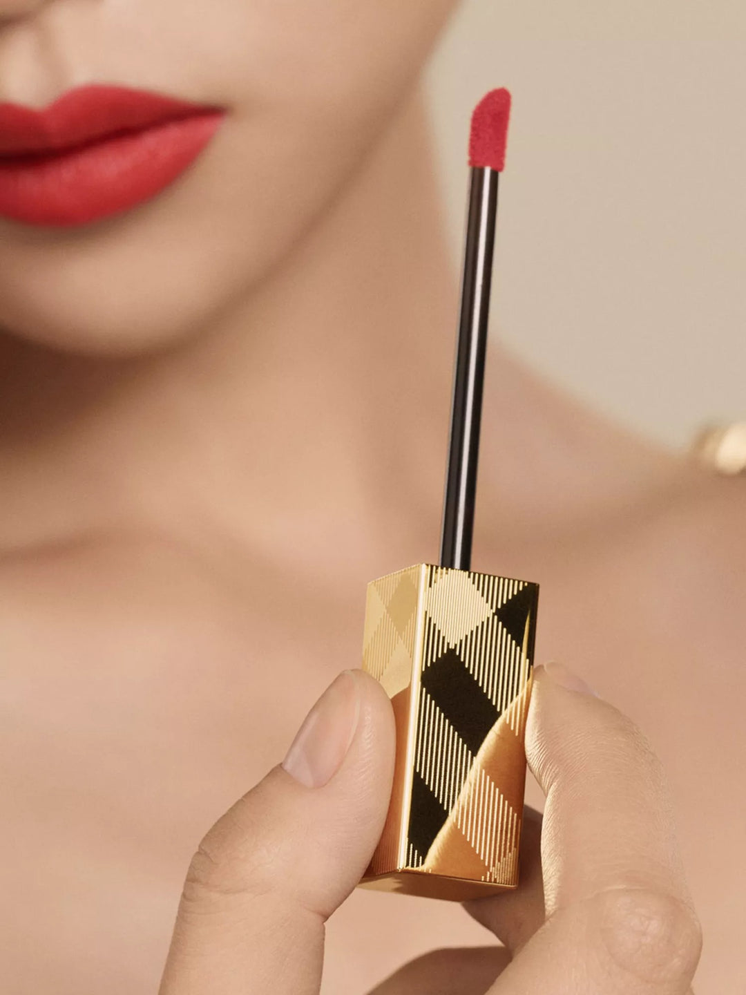 Kisses Liquid Matte lipstick 6ml - GLAM MODA