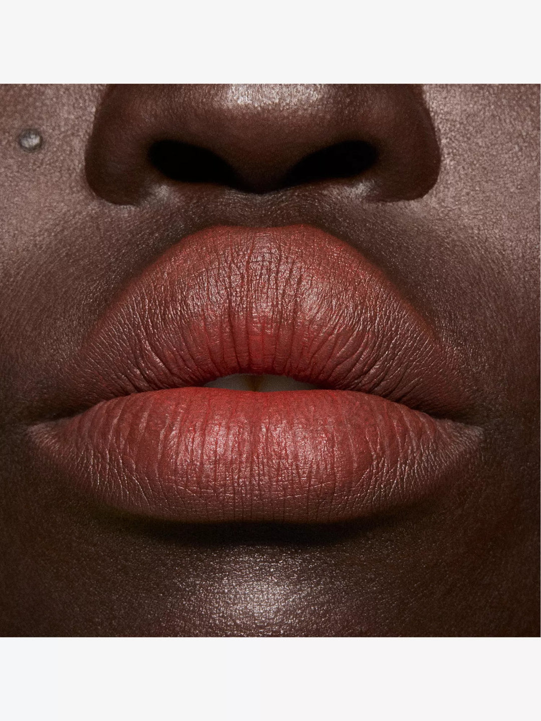 Powder Kiss Lipstick 3g - GLAM MODA