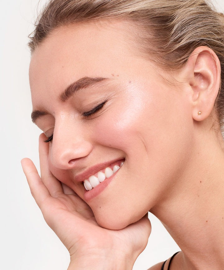 ReEvolve Natural Finish Foundation - GLAM MODA