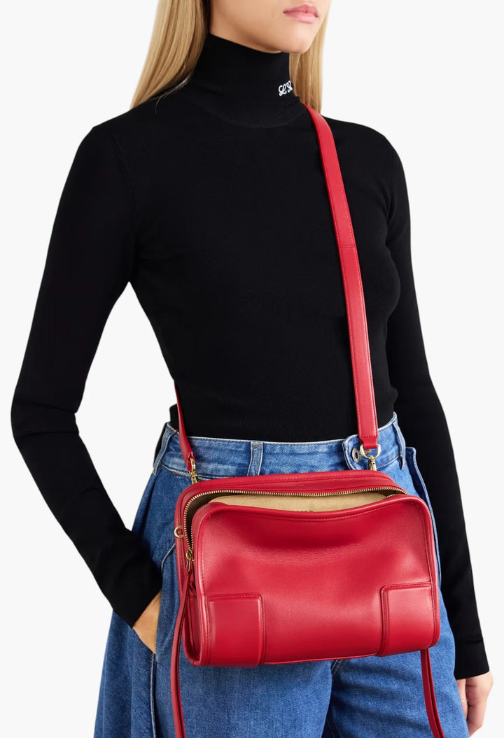 Amazona 180 small leather shoulder bag