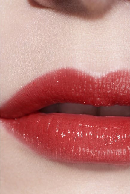 Rouge Coco Baume Shine Hydrating Beautifying Tinted Lip Balm - GLAM MODA