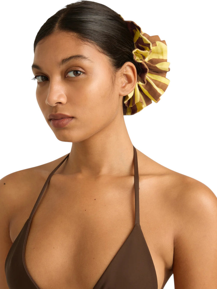 Ruffle Scrunchie | Clove Dulce - GLAM MODA