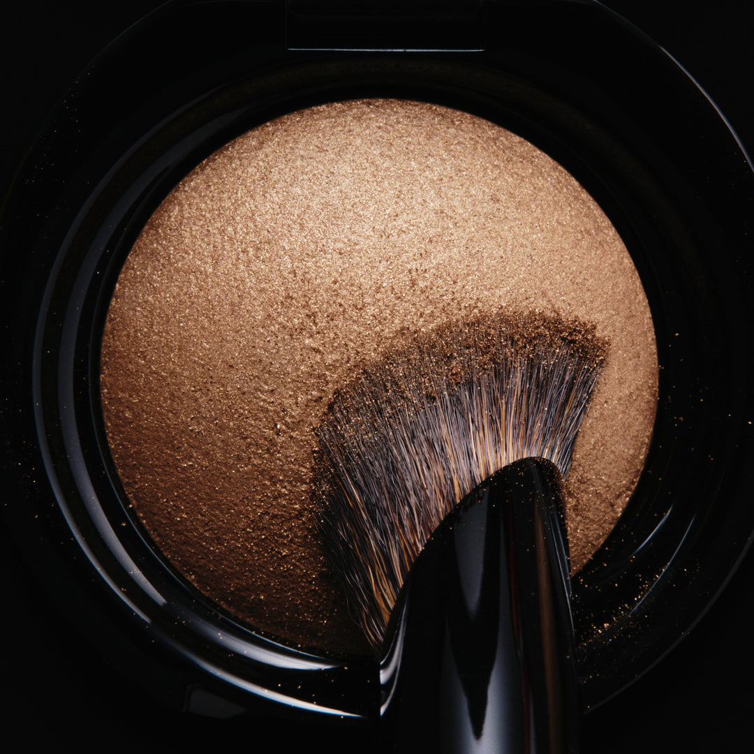 Brushes The Double-Ended Eyeshadow Brush