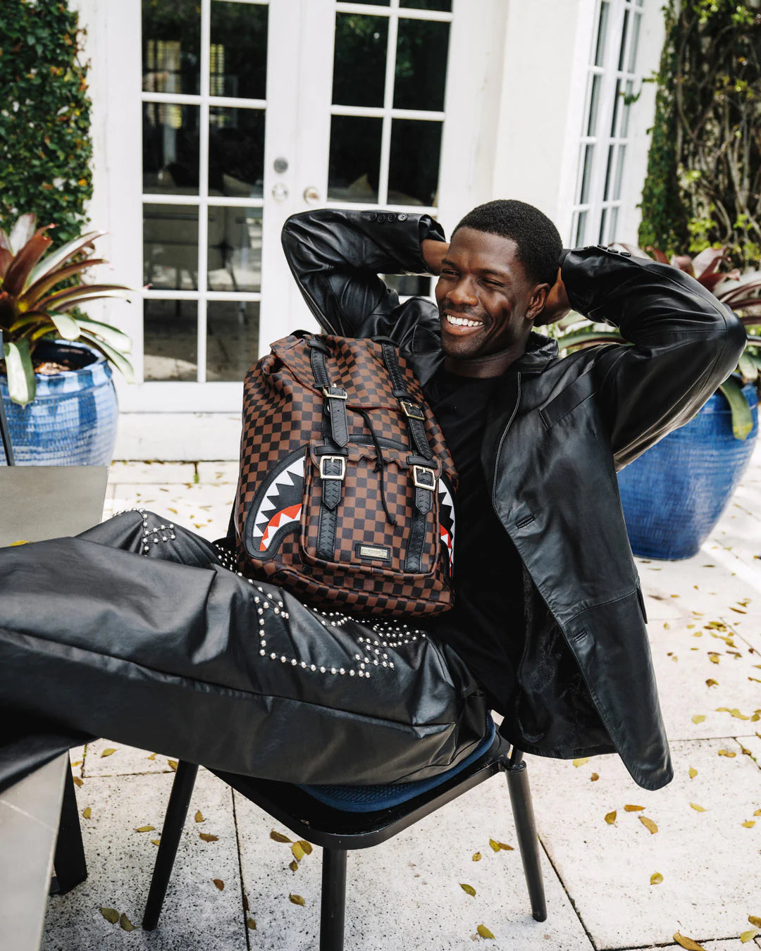 Sawtooth Sharks In Paris Hills Backpack - GLAM MODA