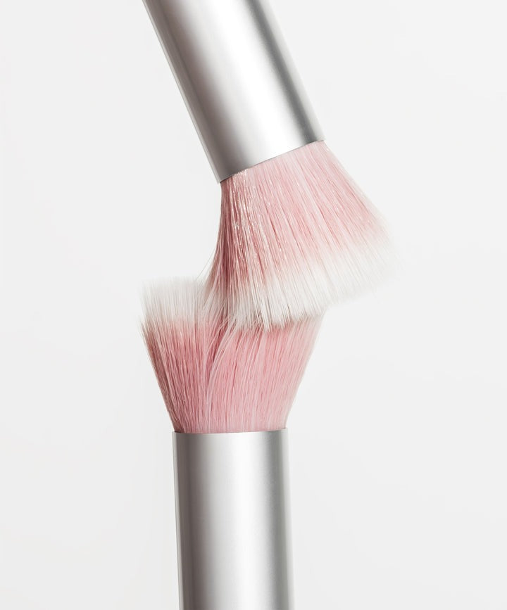 Skin2Skin Blush Brush - GLAM MODA