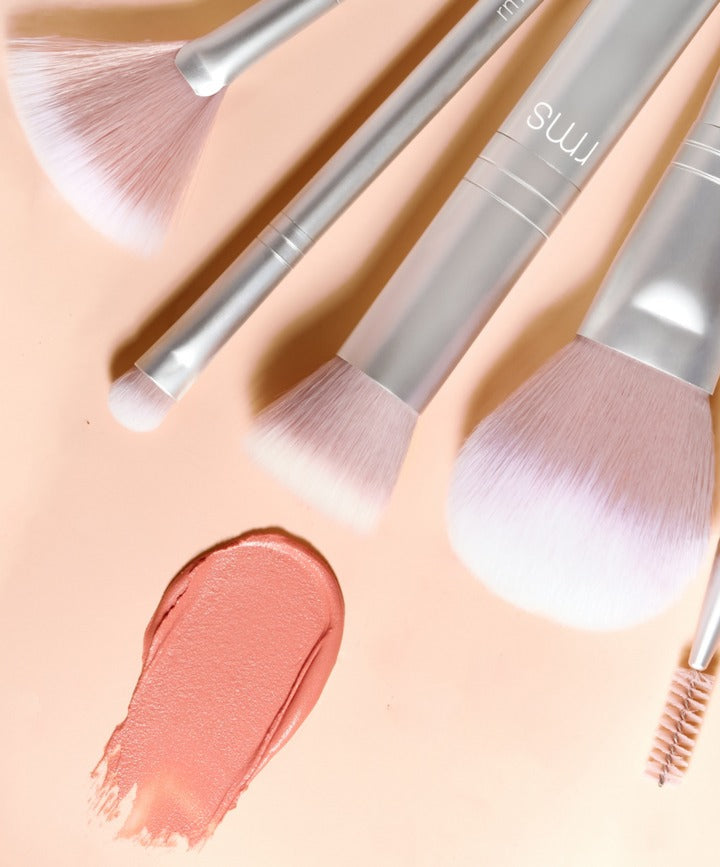 Skin2Skin Blush Brush - GLAM MODA