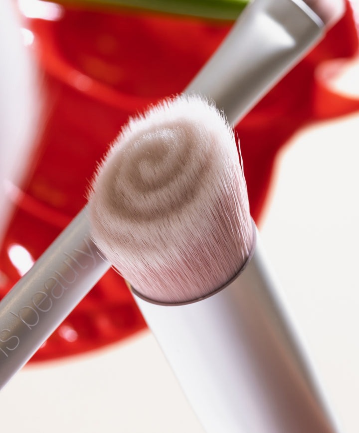 Skin2Skin Foundation Brush - GLAM MODA