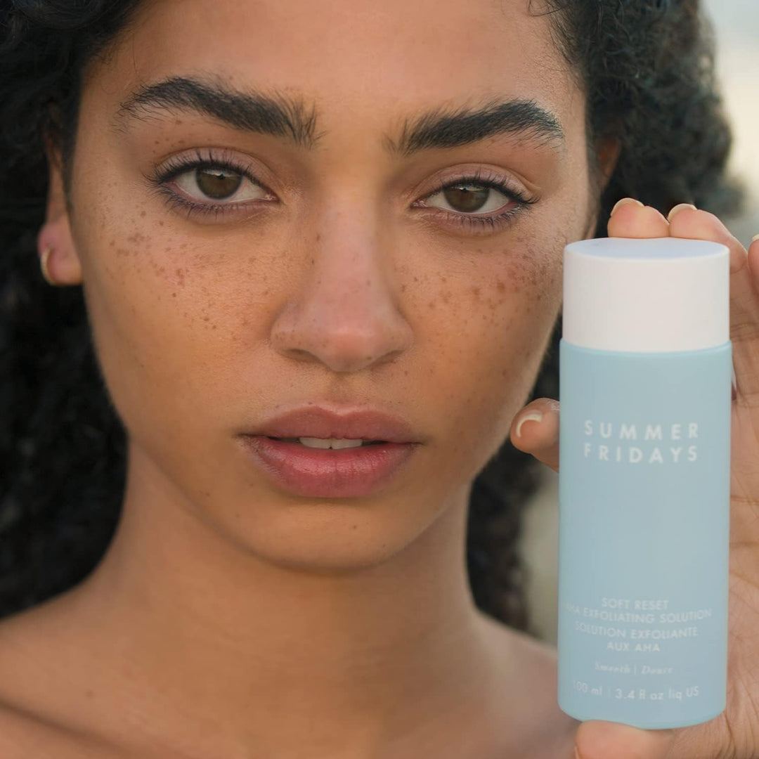 Soft Reset AHA Exfoliating Solution - GLAM MODA