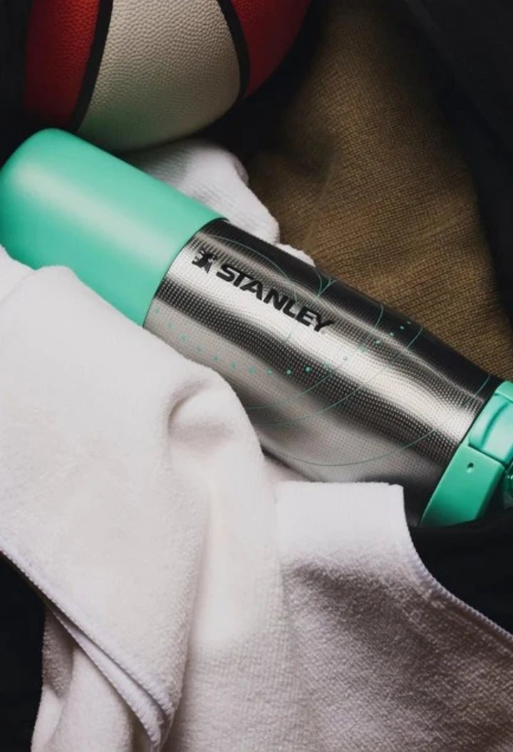 Stanley 1913 x Caitlin Clark Vitalize™ Tempo Bottle