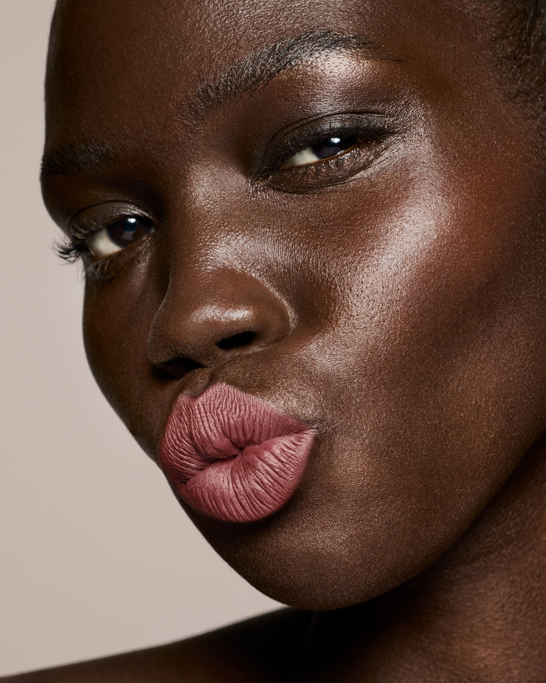 Stunna Lip Paint Longwear Fluid Lip Color - GLAM MODA