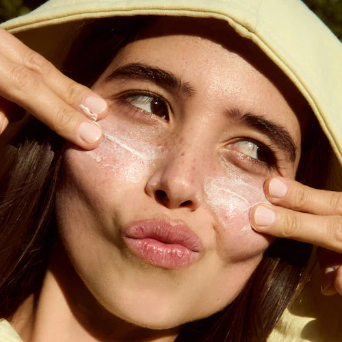 Sunny Side Up Hydrating Mineral Sunscreen, Broad Spectrum Protection SPF 30 PA+++ - GLAM MODA