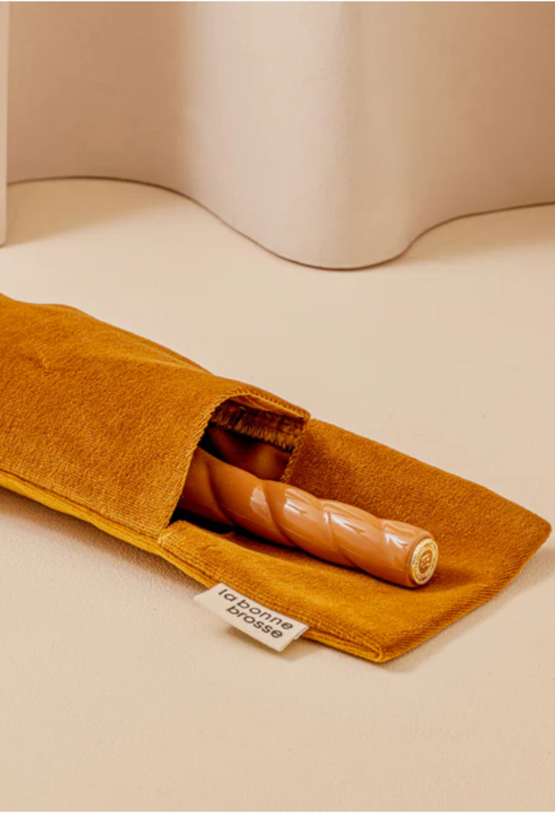 Terracotta  - The Essential Detangling & Care Brush - GLAM MODA